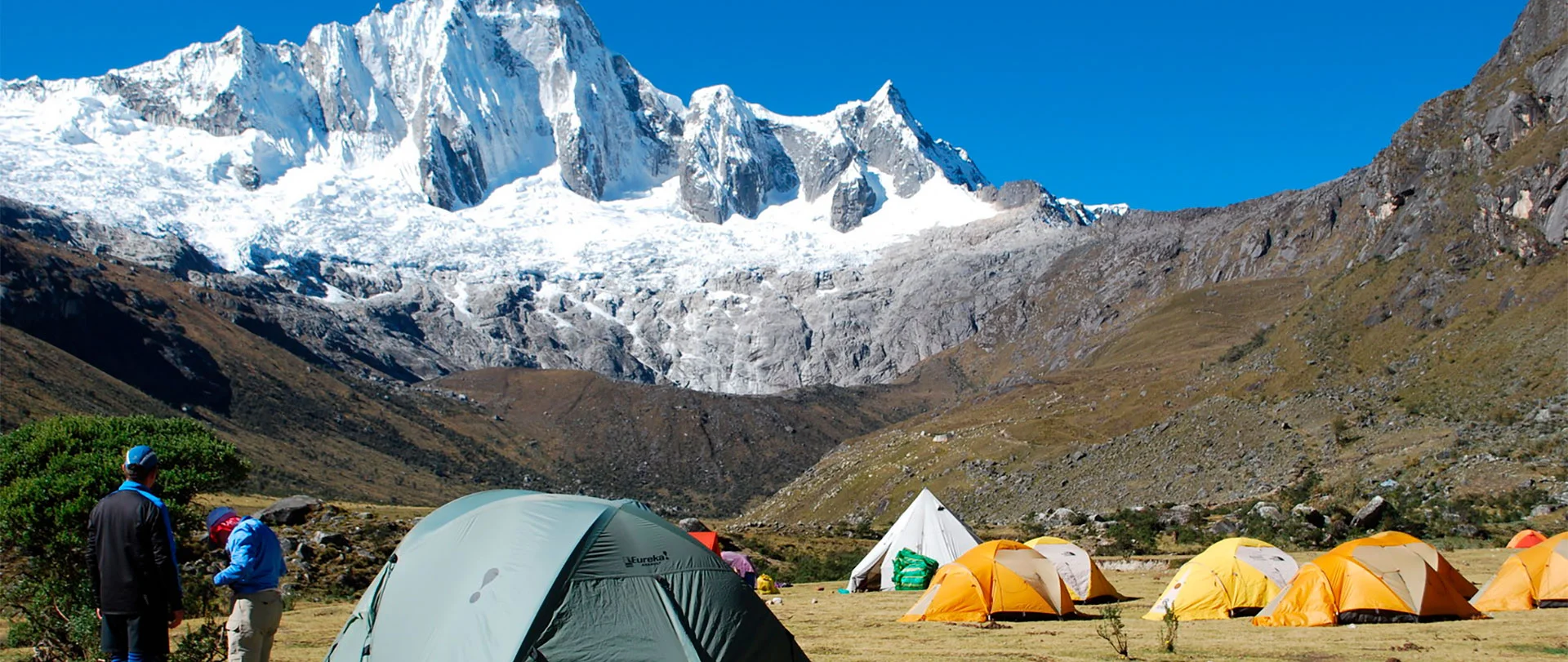 punta-union-pass-view-taulliraju-mountain